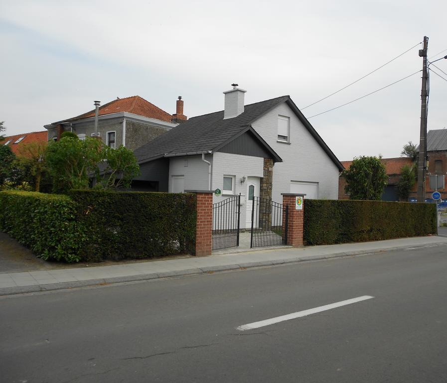 Gite De La Rhosnes Amougies Exterior foto